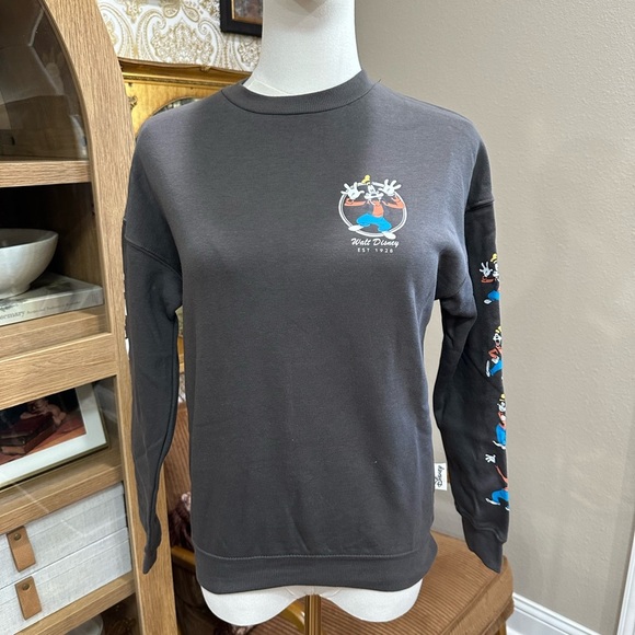 H&M Gray Disney Sweatshirt with Character Print size 8-10 BNWT - Picture 1 of 4